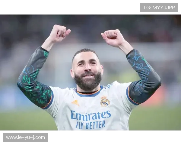 本泽马金球奖之路:足球巨星的崛起与挑战 本泽马金球奖之路:足球巨星的崛起与挑战